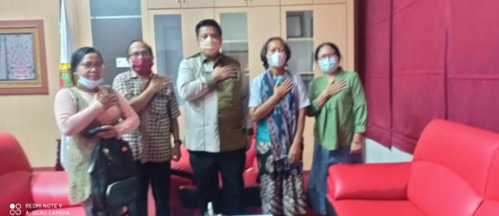BUPATI SAMOSIR TERIMA AUDIENSI PANITIA FESTIVAL MANGGA 2021