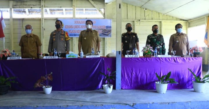 PEMERINTAH KABUPATEN SAMOSIR GELAR SOSIALISASI PENATAAN KERAMBA JARING APUNG