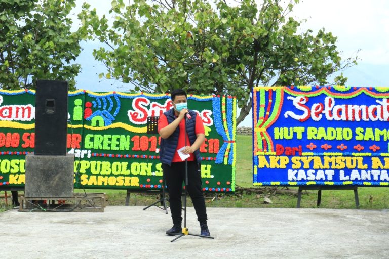BUPATI SAMOSIR MENGHADIRI HARI ULANG TAHUN KE- 11 RADIO SAMOSIR GREEN DAN GREEN BERITA TV