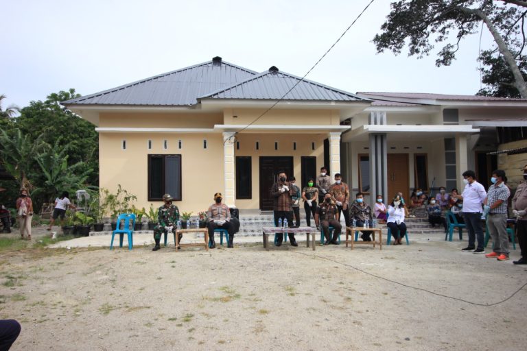 Bupati Samosir bersama Forkopimda Monitoring Penanganan Covid-19 di Desa Pangaloan