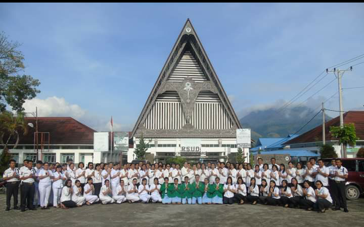 RSUD dr. Hadrianus Sinaga Pangururan Mengkonsentrasikan Gedung Kelas I dan II bagi Pasien Covid-19