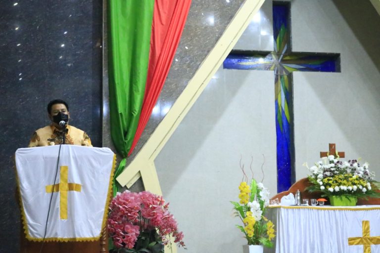 Bupati Samosir Sampaikan Ucapan Salam Natal Bagi Masyarakat Samosir