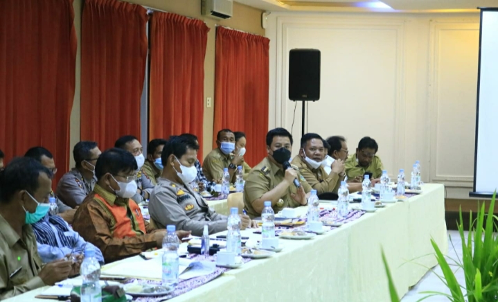 Bupati Samosir Hadiri Rapat Koordinasi Rencana Kerja Tim Penyelamatan Ekosistem Danau Toba