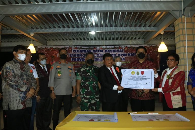 Bupati Samosir Hadiri Perayaan Natal Nasional Komite Masyarakat Danau Toba Tahun 2022
