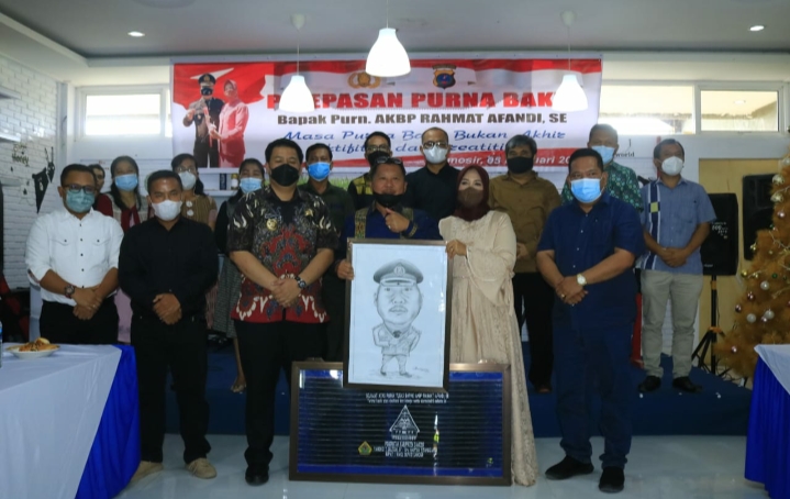 Hadiri Acara Pelepasan Purna Bakti Wakapolres, Bupati Samosir: Terimakasih atas Pelayanan dan Pengabdian Baik Selama Bertugas di Kabupaten Samosir