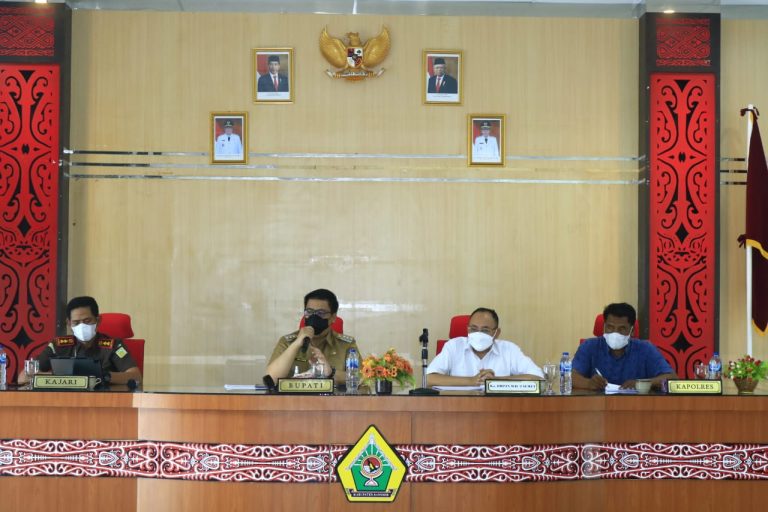 Bupati Samosir Pimpin Rapat Pembahasan Tindak Lanjut Pembebasan Lahan Alur Tano Ponggol