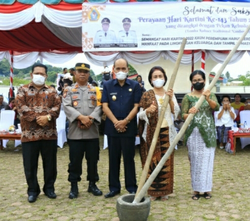 PERINGATAN HARI KARTINI 143 TINGKAT KABUPATEN SAMOSIR