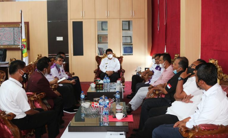 Bupati Samosir Terima Audiensi Majelis Umat Kristen Indonesia, Tekankan Peran MUKI dalam peningkatan partisipasi kaum Ama di Gereja