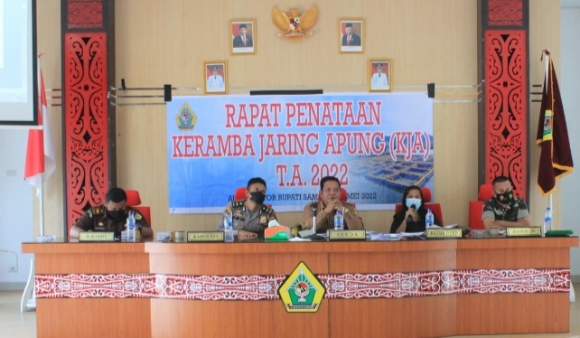 775 KJA DI PERAIRAN KABUPATEN SAMOSIR AKAN DITERTIBKAN TAHUN INI