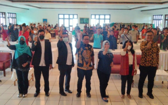 Bupati Samosir Buka Kegiatan Digital Entrepreneuership Academy (DEA). Latih 100 wirausaha muda UMKM Samosir dalam memanfaatkan Digital