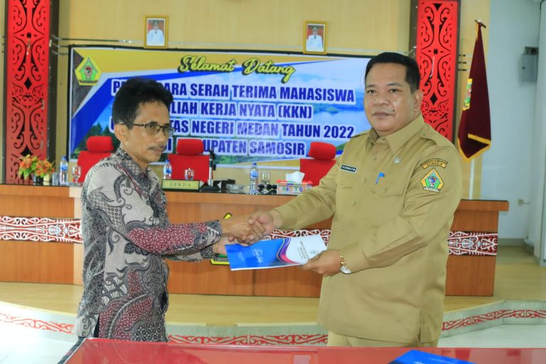 SEKDA SAMOSIR TERIMA MAHASISWA KKN UNIMED   