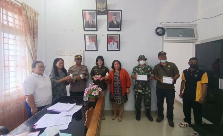 PEMERINTAH KABUPATEN SAMOSIR MENDAPAT BANTUAN 300 VAKSIN PMK DARI PEMERINTAH PROVINSI SUMATERA UTARA