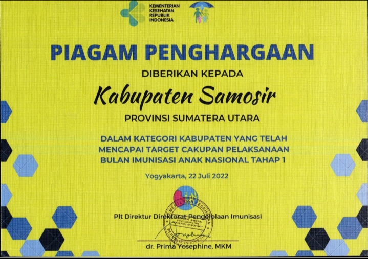 CAPAI TARGET IMUNISASI, PEMKAB SAMOSIR MENDAPAT PENGHARGAAN DARI KEMENKES RI