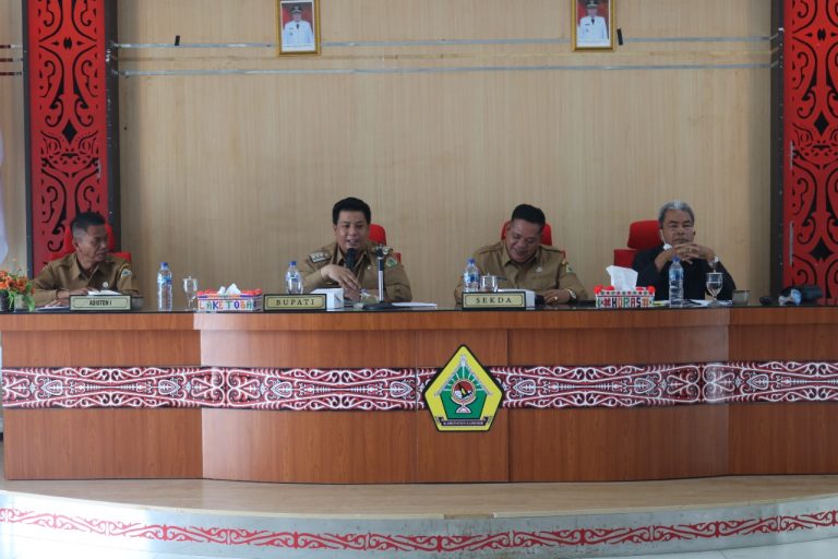 Bupati Samosir Pimpin Rapat Kerja (Coffee Morning) dengan OPD bersama Kepala Desa dan Lurah.