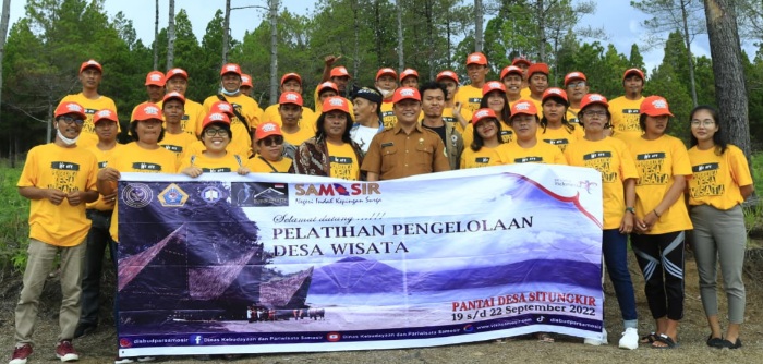 Disbudpar Samosir Gelar Pelatihan Pengelolaan Desa Wisata.