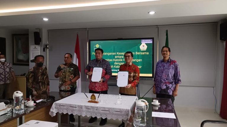 BUPATI SAMOSIR JALIN KERJASAMA DENGAN UNPAR