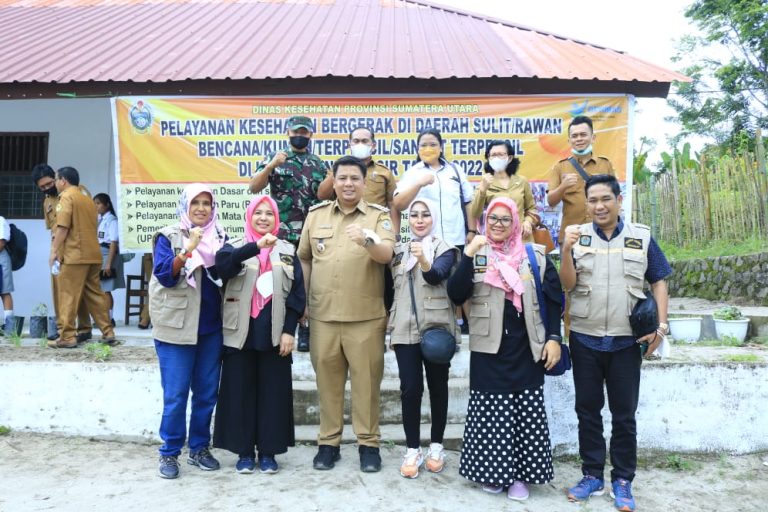 Bupati Samosir Apresiasi Pelaksanaan Pelayanan Kesehatan Bergerak (PKB) Dinkes Provsu.