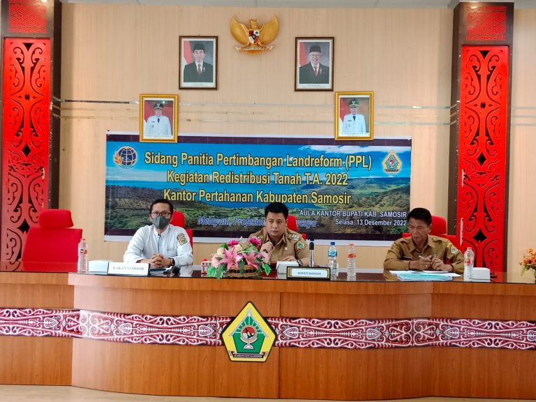 Bupati Samosir Secara Resmi Membuka Sidang Panitia Pertimbangan Landreform Kegiatan Redistribusi Tanah T.A 2022