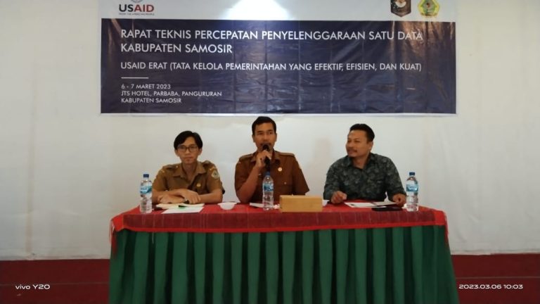 Bupati Samosir Buka Rapat Teknis Percepatan Penyelenggaraan Satu Data Kabupaten Samosir.