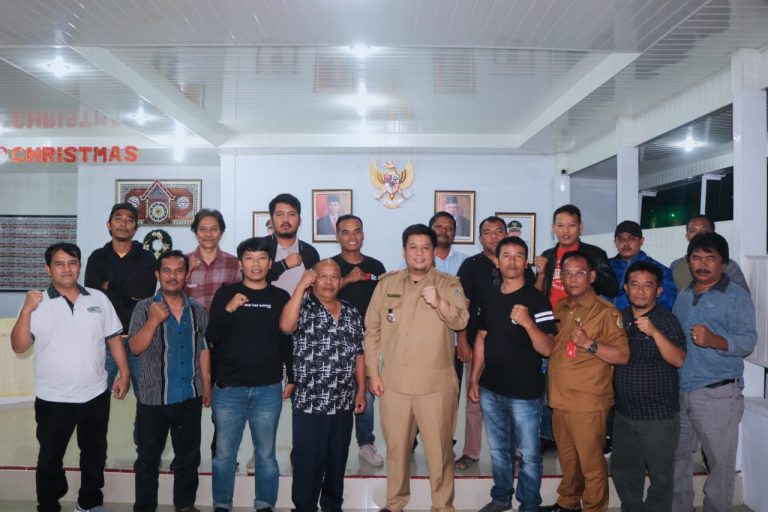 DALAM RANGKA MEMERIAHKAN HUT RI KE-78 AKAN DILAKSANAKAN PERTANDINGAN SEPAKBOLA PIALA BUPATI SAMOSIR