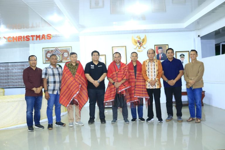 BUPATI/WABUP SAMOSIR SILATURAHMI DENGAN IRDIV I KOSTRAD
