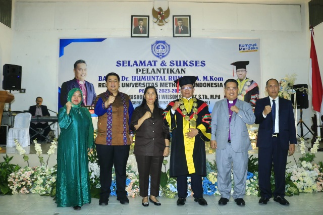 Bupati Samosir Hadiri Pelantikan Rektor Universitas Methodis Indonesia Periode 2023-2027