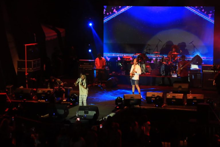 Disaksikan Bupati Samosir, Hari Pertama SMI 2023 Suguhkan Kolaborasi Musik Etnik dan Internasional.