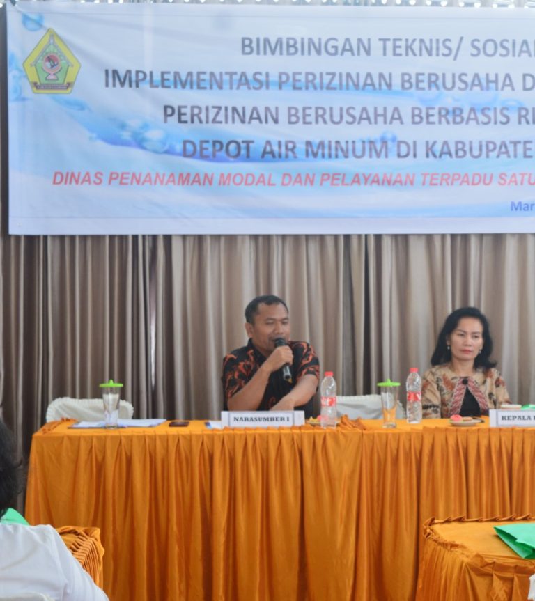 Bupati Samosir Tutup Bimtek Implementasi Perizinan Berusaha dan Pengawasan Perizinan Berusaha Berbasis Risiko.