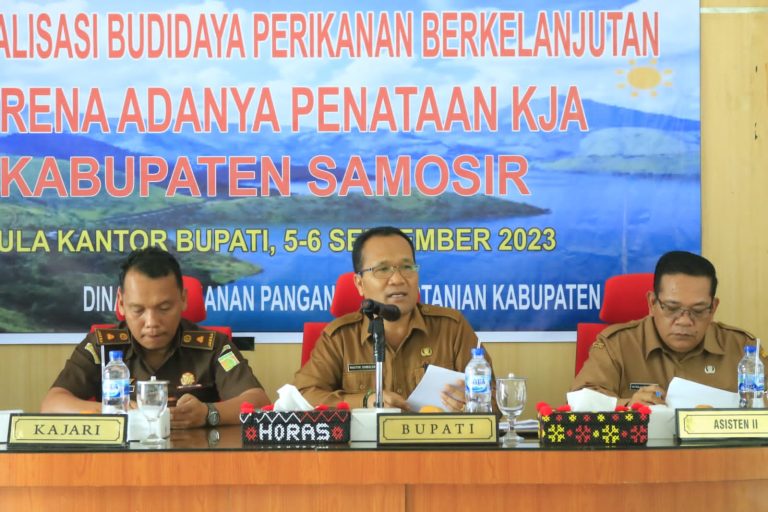 Bupati Samosir Buka Sosialisasi Budidaya Perikanan Berkelanjutan Karena Adanya Penataan KJA.