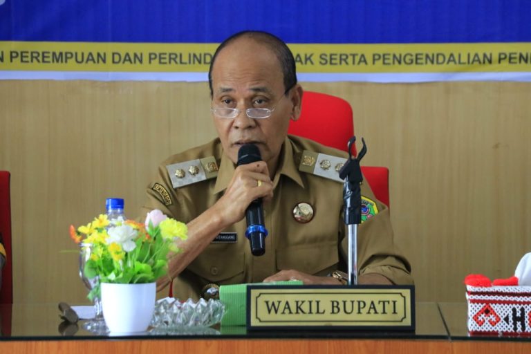 Pimpin Rakor, Wabup Samosir Minta TPPS Komitmen Mengakselerasi Percepatan Penurunan Stunting di Samosir