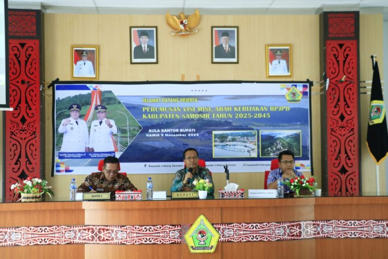 Bupati Samosir Buka Rapat Perumusan Visi Misi, Arah Kebijakan RPJPD Kabupaten Samosir Tahun 2025-2045.