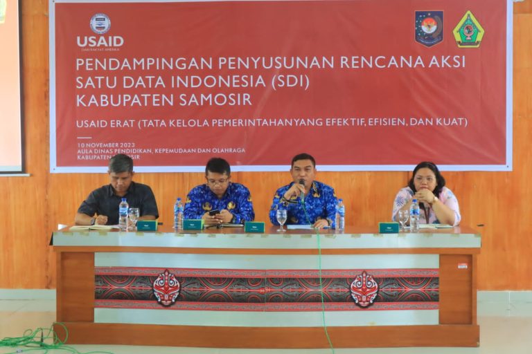 Pemkab Samosir Bersama USAID ERAT Gelar Pendampingan Penyusunan Rencana Aksi Satu Data Indonesia Kabupaten Samosir.