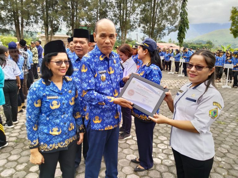 Wabup Samosir Pimpin Upacara Hari Kesadaran Nasional, Dirangkai dengan Hari Kesehatan Nasional Ke-59 Tingkat Kabupaten Samosir.