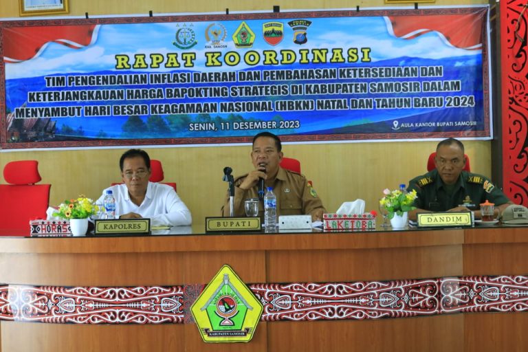 MENJELANG NATAL DAN TAHUN BARU, PEMKAB SAMOSIR BAHAS KETERSEDIAAN DAN KETERJANGKAUAN HARGA BAPOKTING