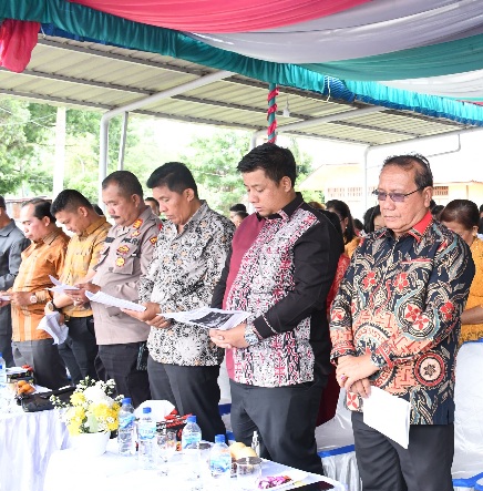 Hadiri Natal Gereja HKBP Pangururan Kota, Bupati: Jadikan Natal Sebagai Penguat Iman Untuk Saling Mengasihi
