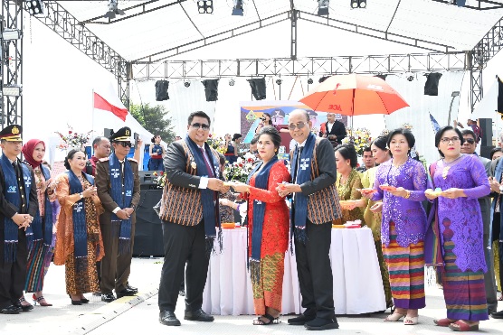 PERAYAAN PUNCAK HARI JADI KE-20 KABUPATEN SAMOSIR SUKSES