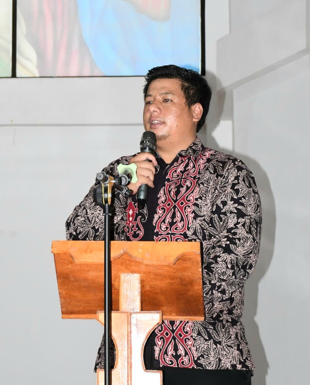 BUPATI SAMOSIR IKUTI IBADAH JUMAT AGUNG BERSAMA UMAT KATOLIK ST. ANTONIO MARIA CLARET TOMOK
