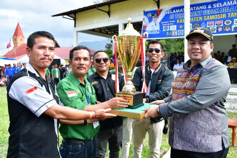 BUPATI CUP II KABUPATEN SAMOSIR 2024 RESMI BERGULIR, BUPATI SAMOSIR : JAGA SPORTIFITAS, JAGA PERSAUDARAAN, JADIKAN EVENT UNTUK MENINGKATKAN SKILL