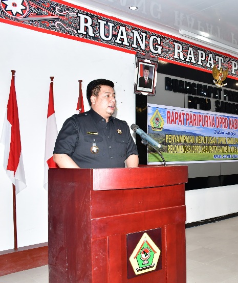 Terima Rekomendasi LKPj T.A 2023, Bupati Samosir : Terimakasih atas Rekomendasi Pimpinanan dan Anggota DPRD untuk Mempercepat Pembangunan dan Kemajuan Samosir