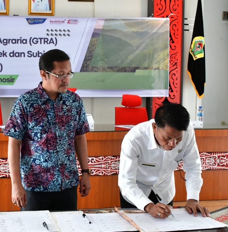 Bupati Samosir Pimpin Sidang Gugus Tugas Reforma Agraria (GTRA) Kabupaten Samosir.