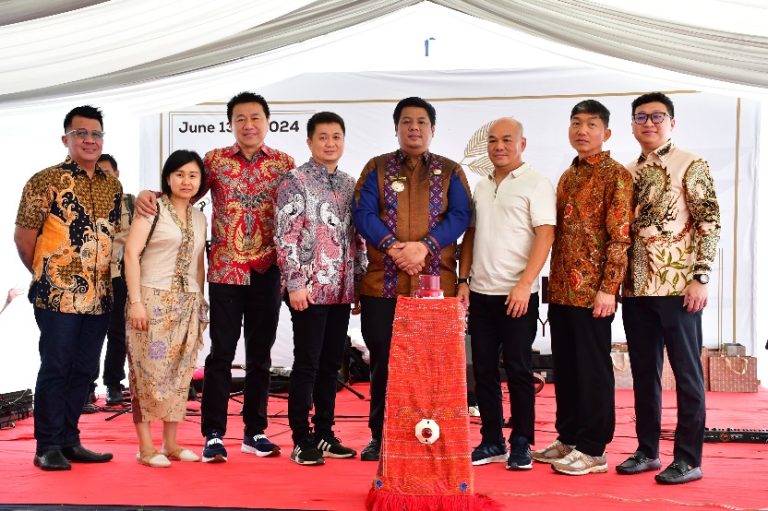 SAMOSIR SEMAKIN DILIRIK INVESTOR, BUPATI SAMOSIR GROUND BREAKING PEMBANGUNAN TROPICAL ESSENCE SAMOSIR 