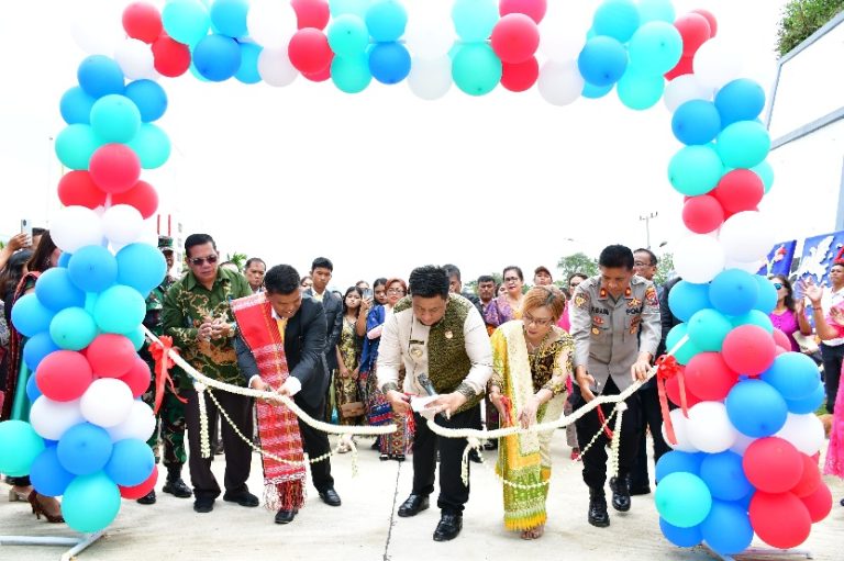 BUPATI SAMOSIR RESMIKAN SPBU PT. SURABAYA YOLANICI MANDIRI