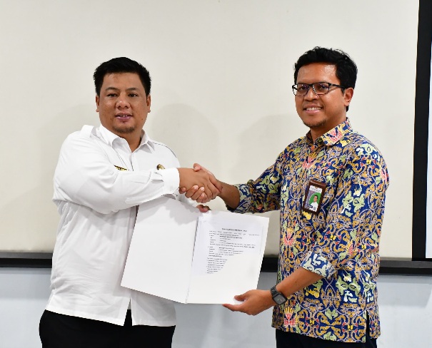 Bupati Samosir Apresiasi Kontrak Pekerjaan Paket Penataan Kawasan Sibea-bea Tahap II