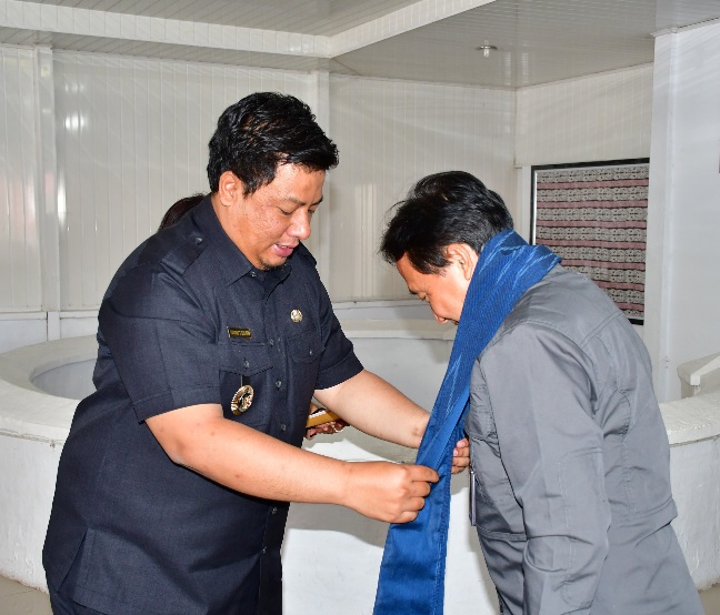 TERIMA KUNJUNGAN KEPALA BKKBN, BUPATI SAMOSIR SAMPAIKAN PROPOSAL 