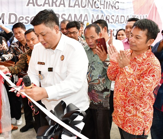 Bupati Samosir Launching BUMDesma Marsada Tahi Kecamatan Pangururan.