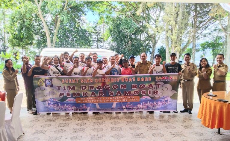 Pemkab Samosir Lepas Keberangkatan Tim Dragon Boat Samosir Mengikuti Event Siak Serindit Boat Race