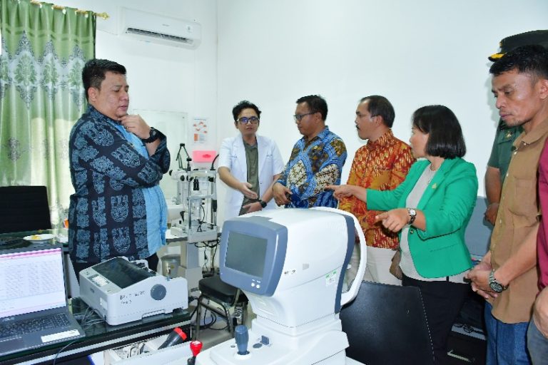 Bupati Samosir Resmikan Poliklinik Mata, Layanan Kesehatan di RSUD dr. Hadrianus Sinaga Semakin Meningkat.