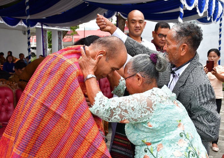 WAKIL BUPATI SAMOSIR PAMIT KEPADA KELUARGA DAN MASYARAKAT SAMOSIR 