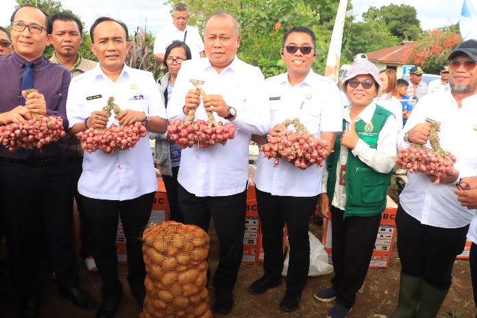 SINERGITAS TERJALIN BAIK, WABUP TERIMA BANTUAN PERTANIAN DARI PROVINSI SUMATERA UTARA