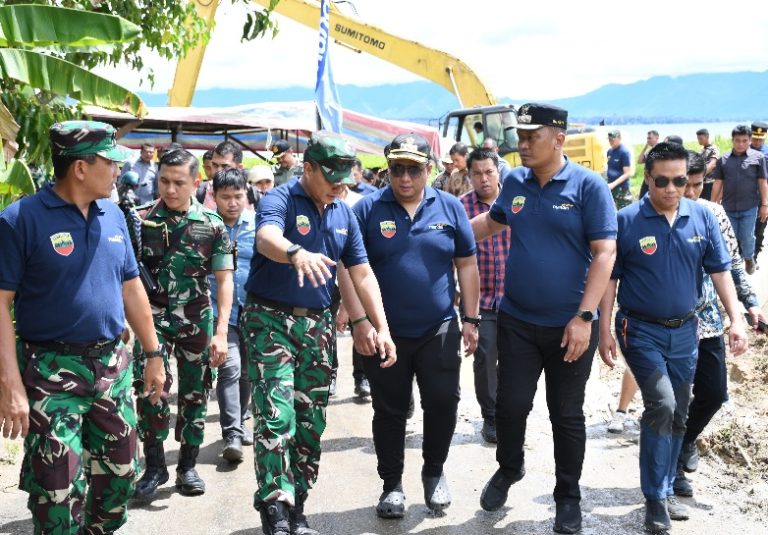 Sinergitas Memelihara Kelestarian Danau Toba, Bupati Samosir: Eceng Gondok dapat Menambah Mata Pencaharian Masyarakat